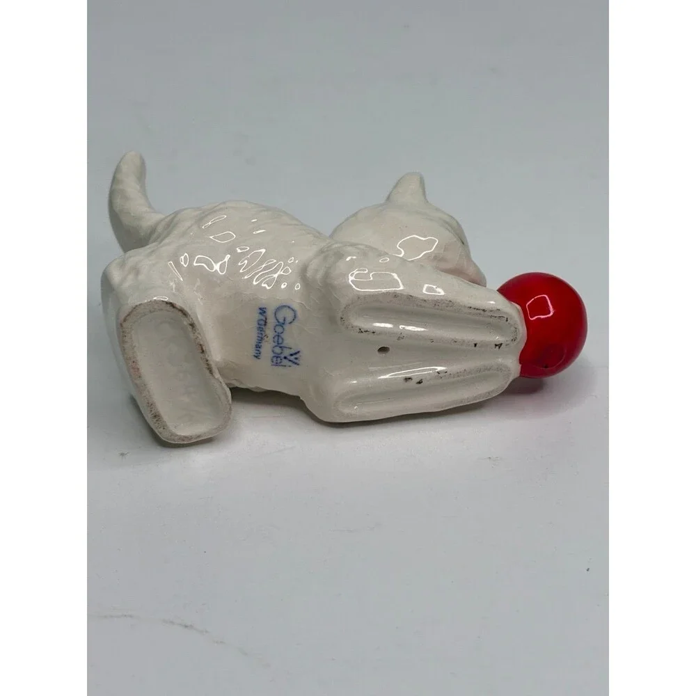 Goebel hummel white